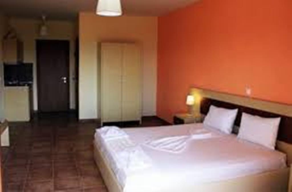 Moonbeam Hotel Potos Luaran gambar