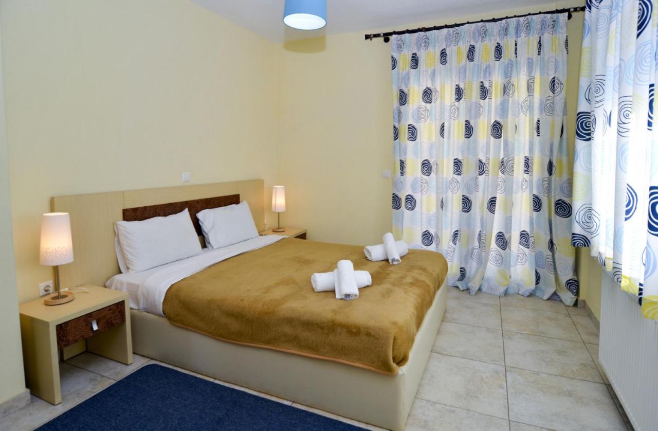 Moonbeam Hotel Potos Luaran gambar